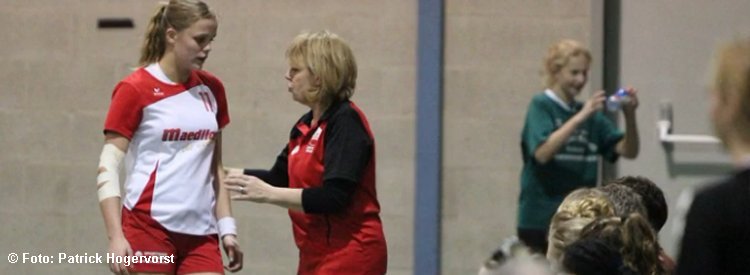 VZV boekt een gemakkelijke overwinning op PSV Handbal.