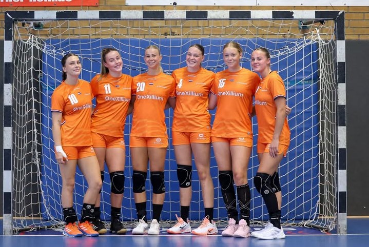 PROGRAMMA, UITSLAGEN EN STANDEN WK U18 MEISJES IN ROEMENIË