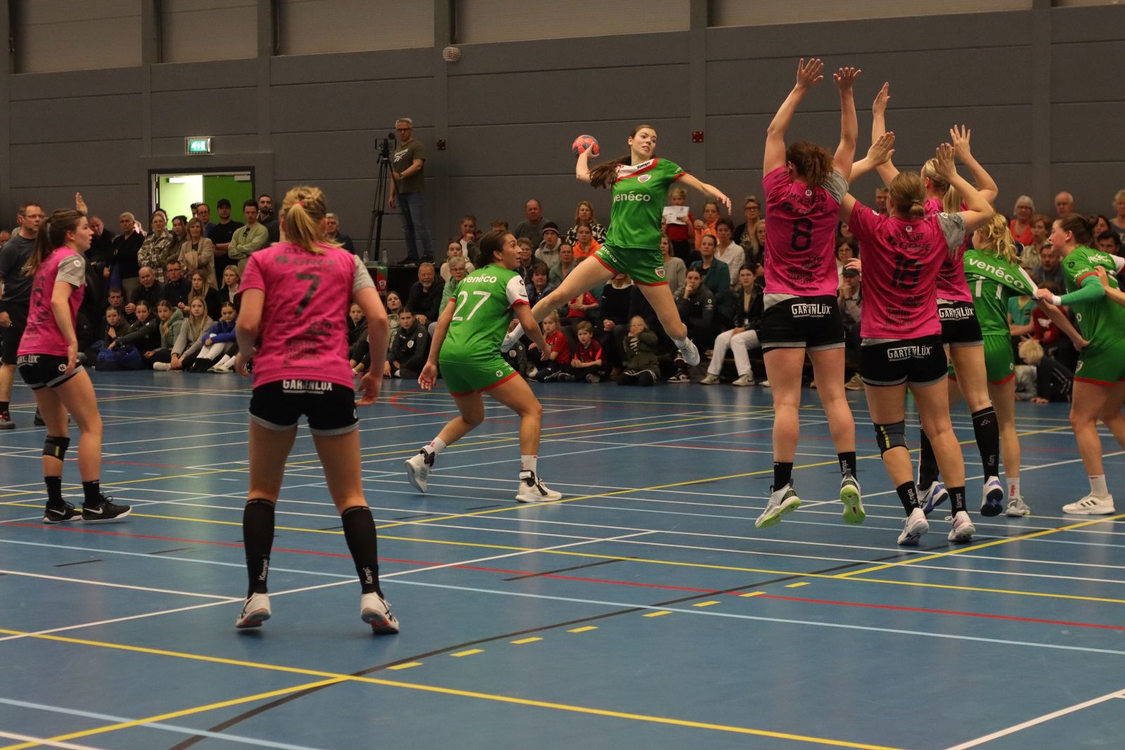 QUINCY FANI HEEFT PLEZIER IN HANDBAL WEER TERUGGEVONDEN