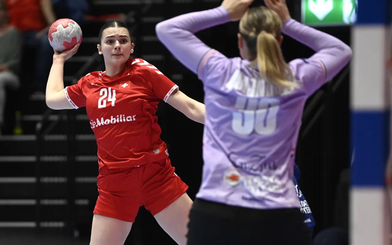 NEDERLAND DOMINEERT MET RUIME ZEGE OP ZWITSERLAND