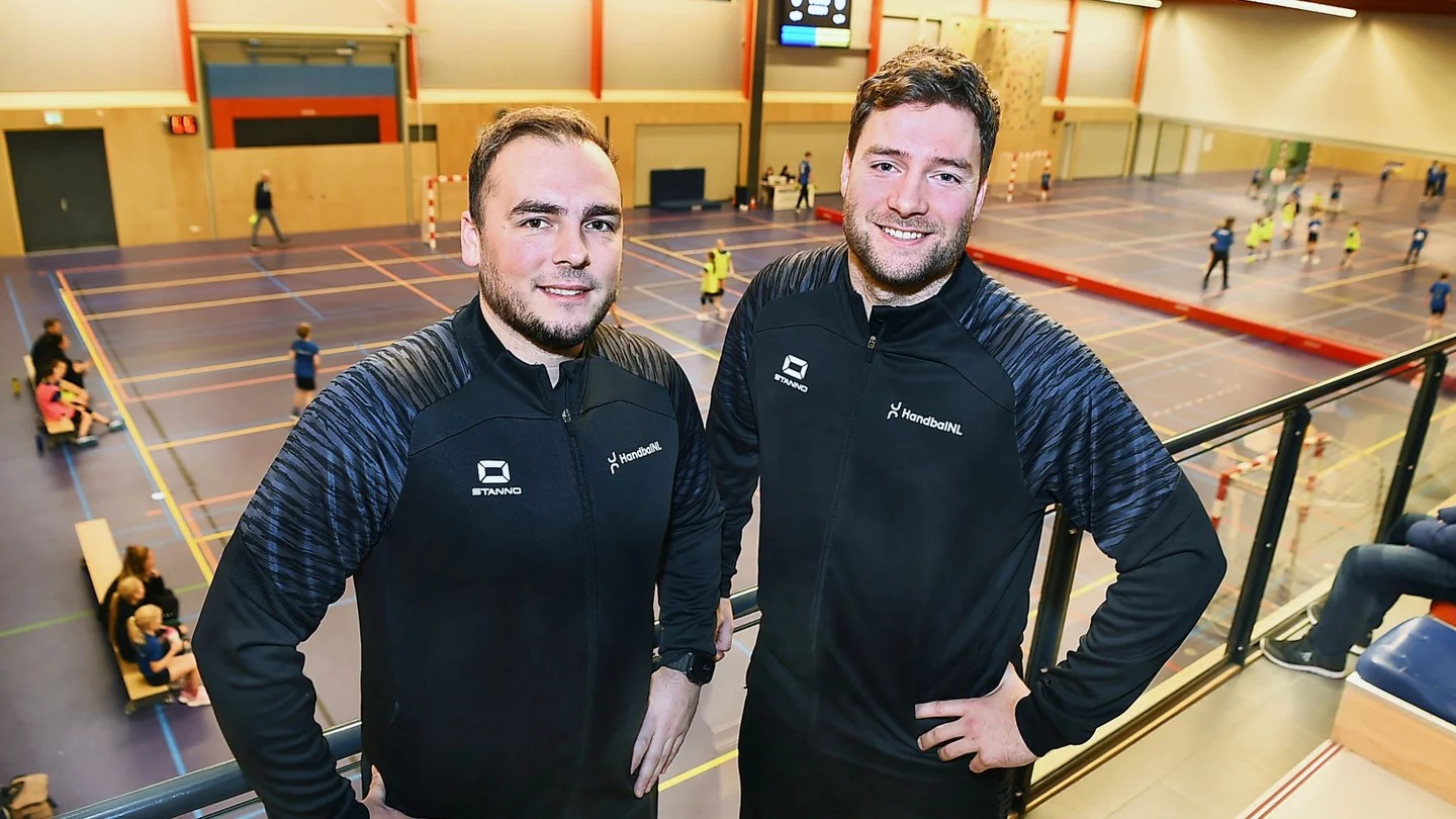 ARBITERS ERINKVELD EN WIENDELS IN RAP TEMPO NAAR TOP