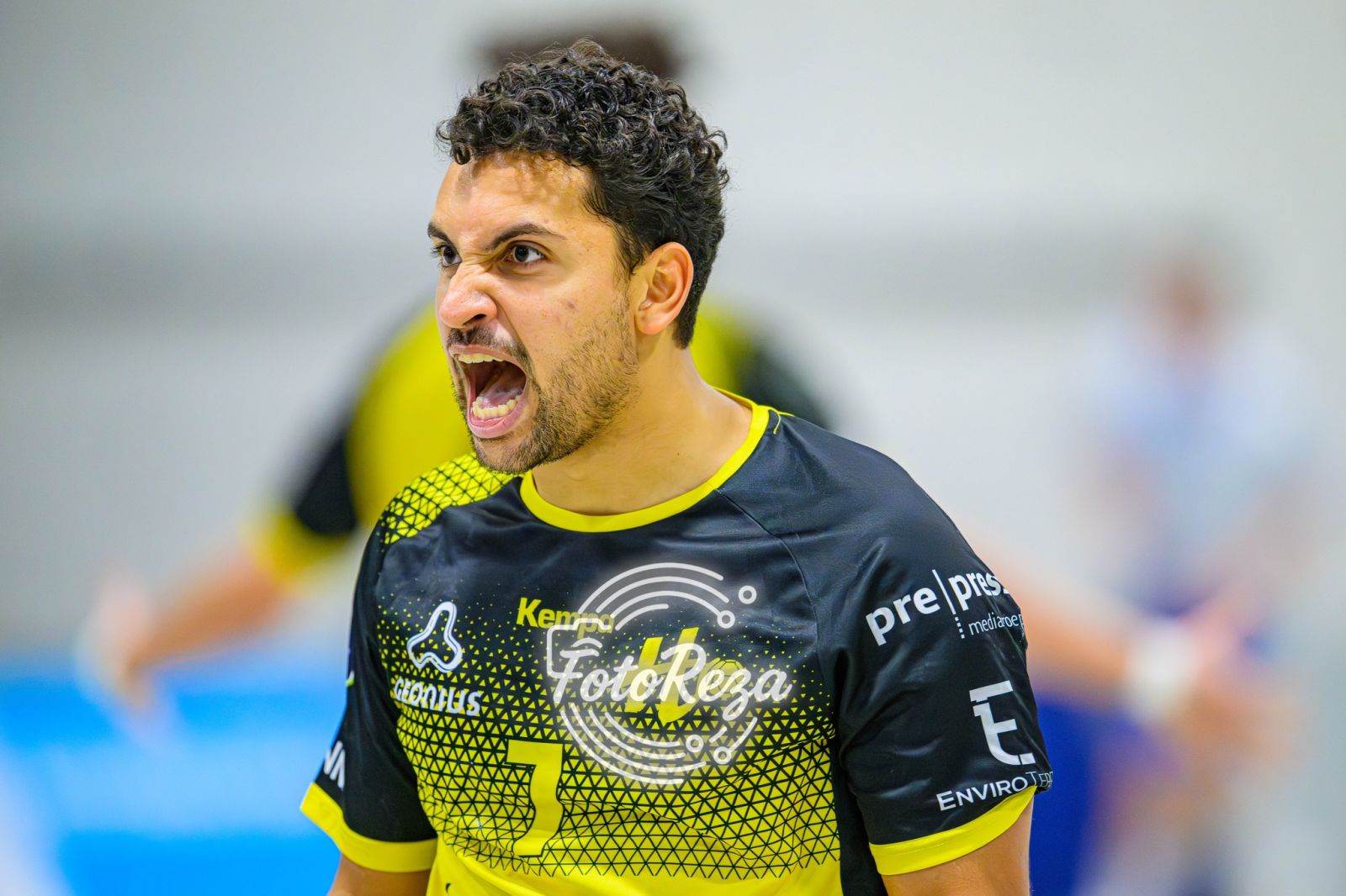 HUBO EN HOUTEN DENKEN ALLEEN AAN AANVALLEN