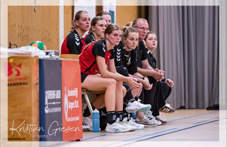 BELD KRIJGT MET DALFSEN VOORMALIG CLUB OP DE KNIEËN