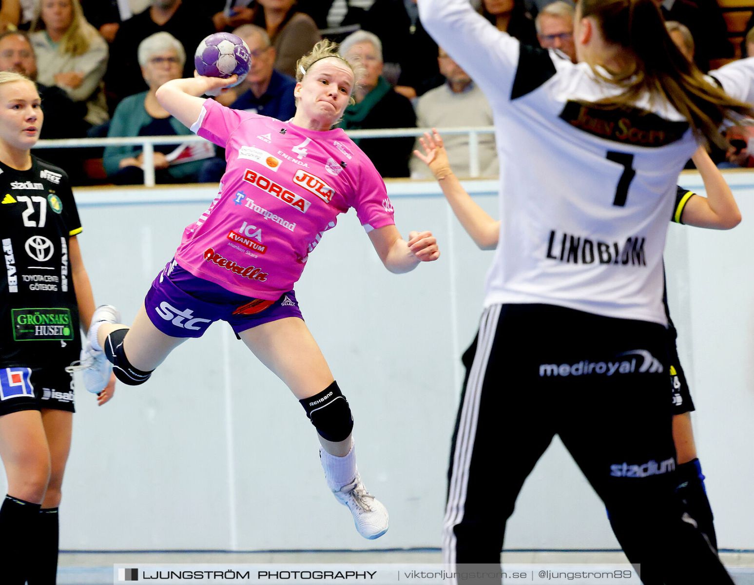 EVI JASPERS SPEELT ZICH IN DE KIJKER IN ZWEEDSE COMPETITIE