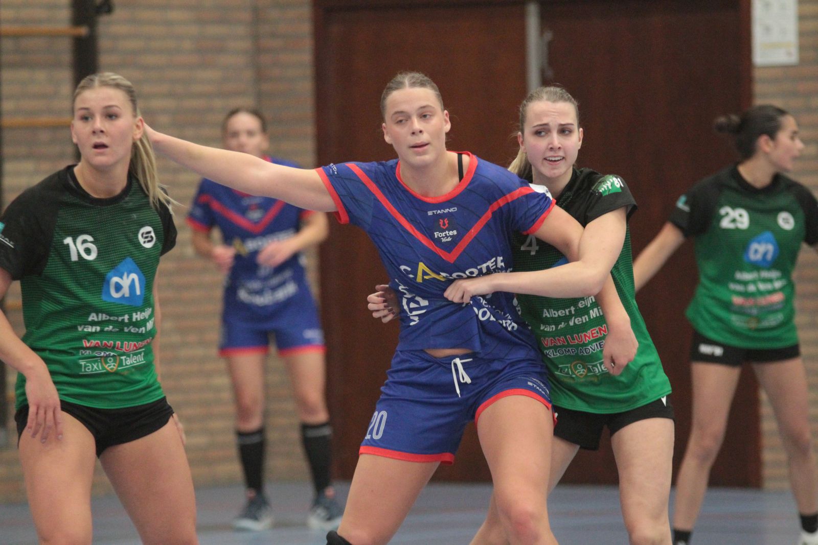 MHV’81: VENLO MAATJE TE GROOT, FENNA SIEBERS TERUG
