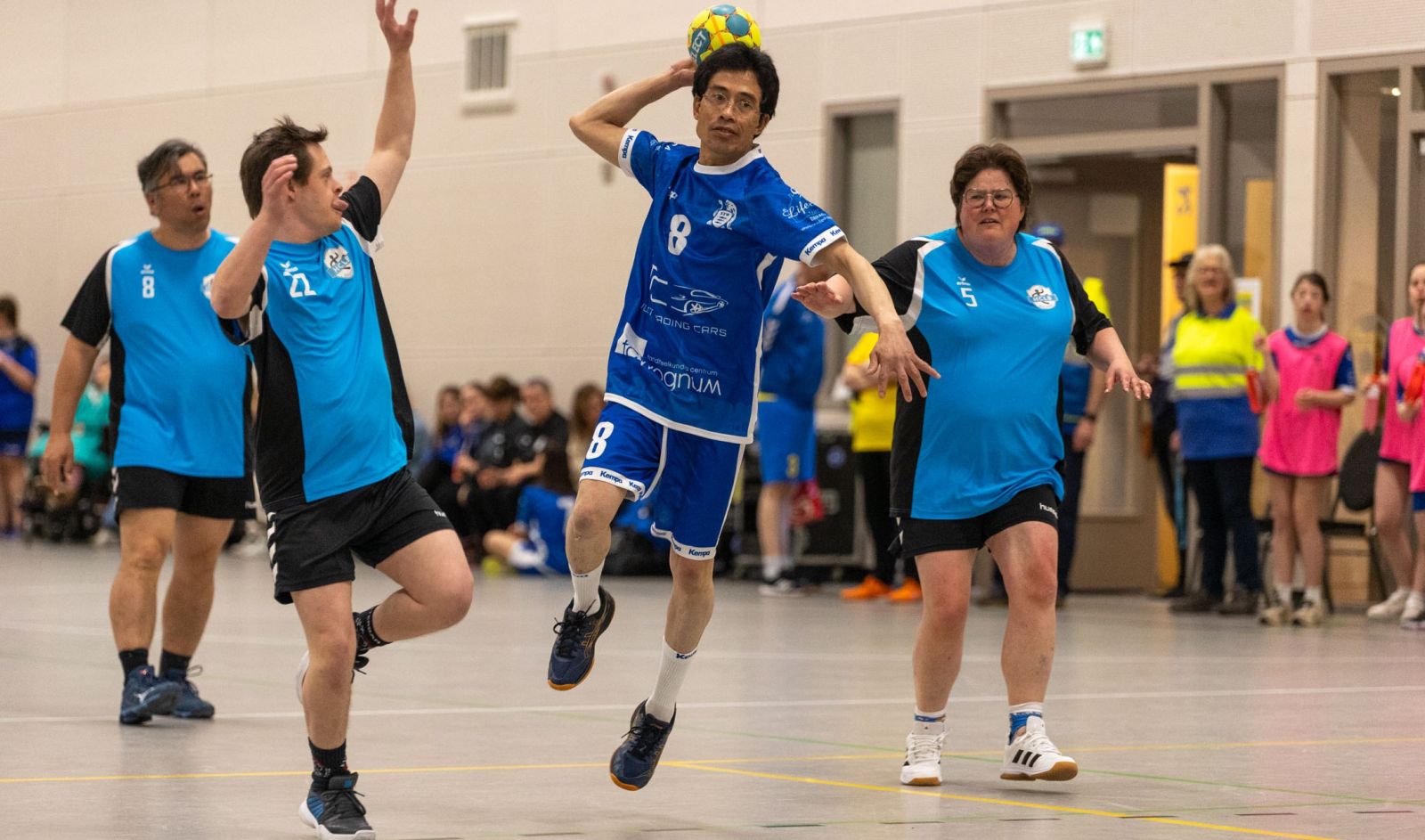 G-HANDBAL TOERNOOI SEW GROOT SUCCES