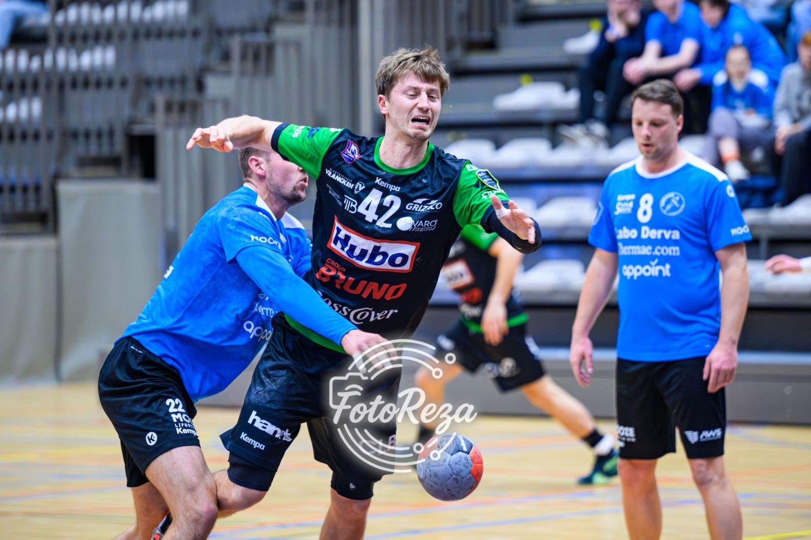 HUBO EN HOUTEN DENKEN ALLEEN AAN AANVALLEN