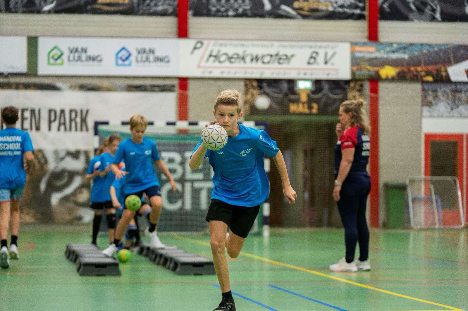 HANDBALSCHOOL AMSTELLAND KRIJGT TOPLIJN-STATUS VANAF 2025/2026