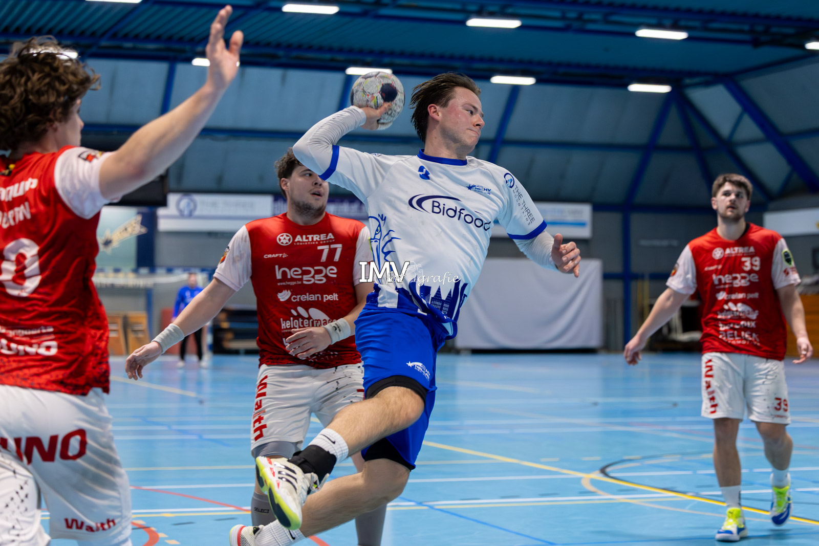 PRIMA PARTIJ HELLAS ONDANKS VERLIES; KOSTBAAR PUNT WHC/HERCULES