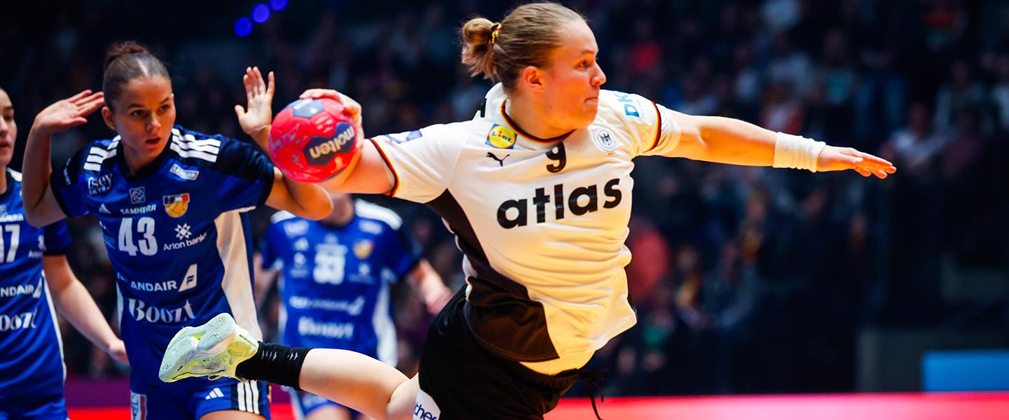 DE KOP IS ERAF: DUITSLAND OPENT WK MET SIMPELE ZEGE