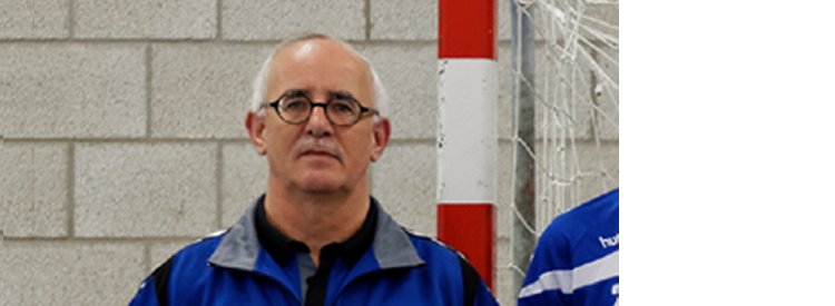RIVALITEIT IN ZAAL, LIEFDE BUITEN DE LIJNEN: GETROUWDE COACHES TEGENOVER ELKAAR
