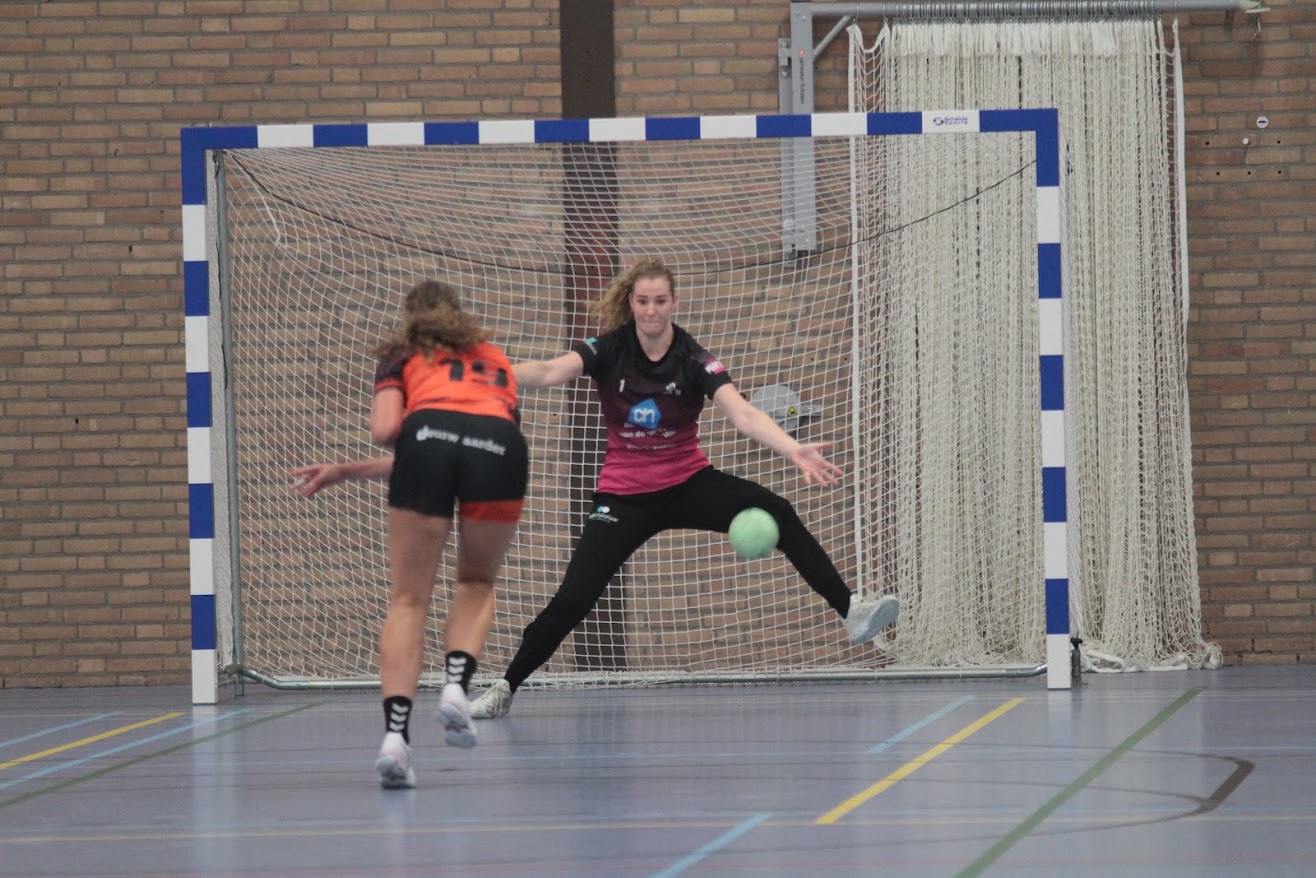 DE KOP IS ERAF VOOR MILLSE HANDBALSTERS IN EREDIVISIE ...