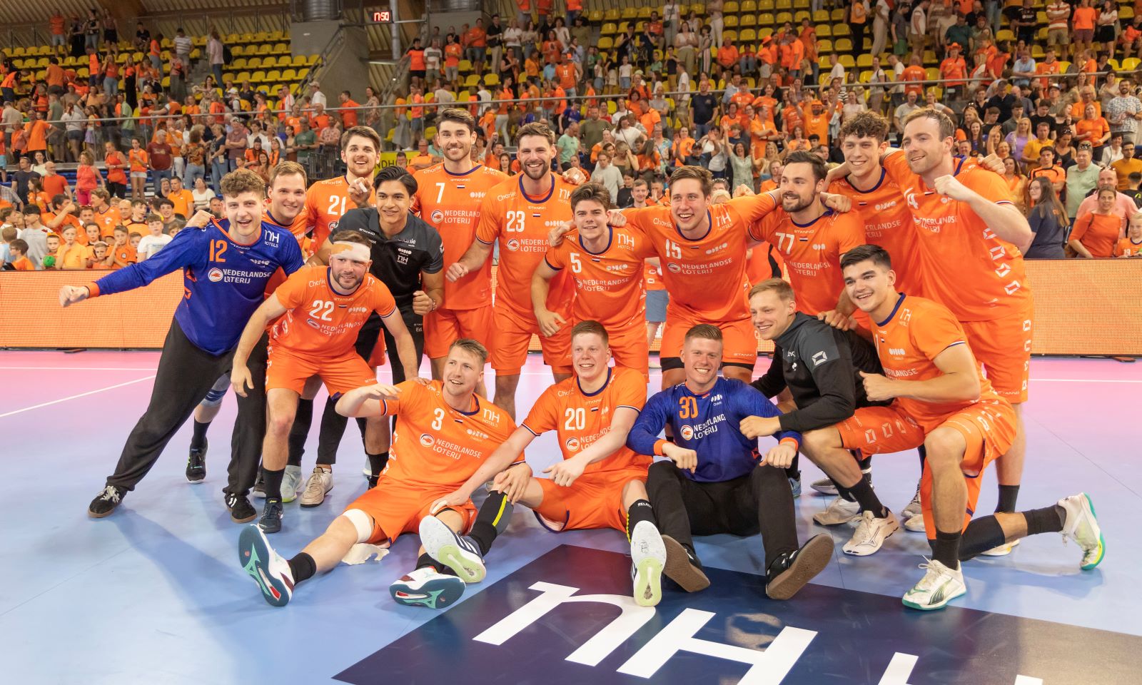 ORANJE GRIJPT TICKET VOOR WK 2025