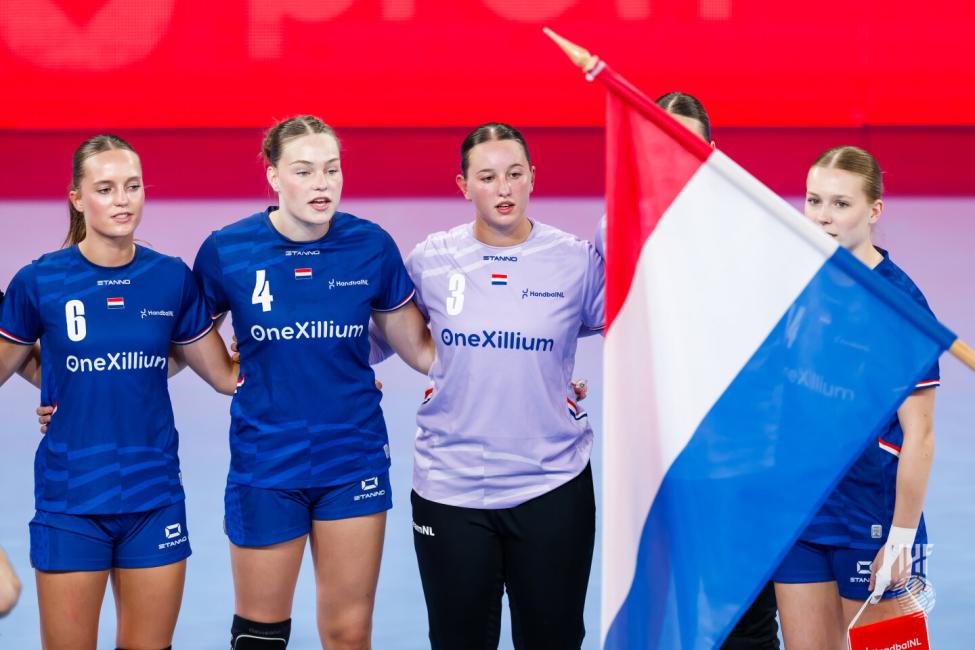 WK U18 MEISJES: ELFDE PLAATS HOOGST HAALBARE