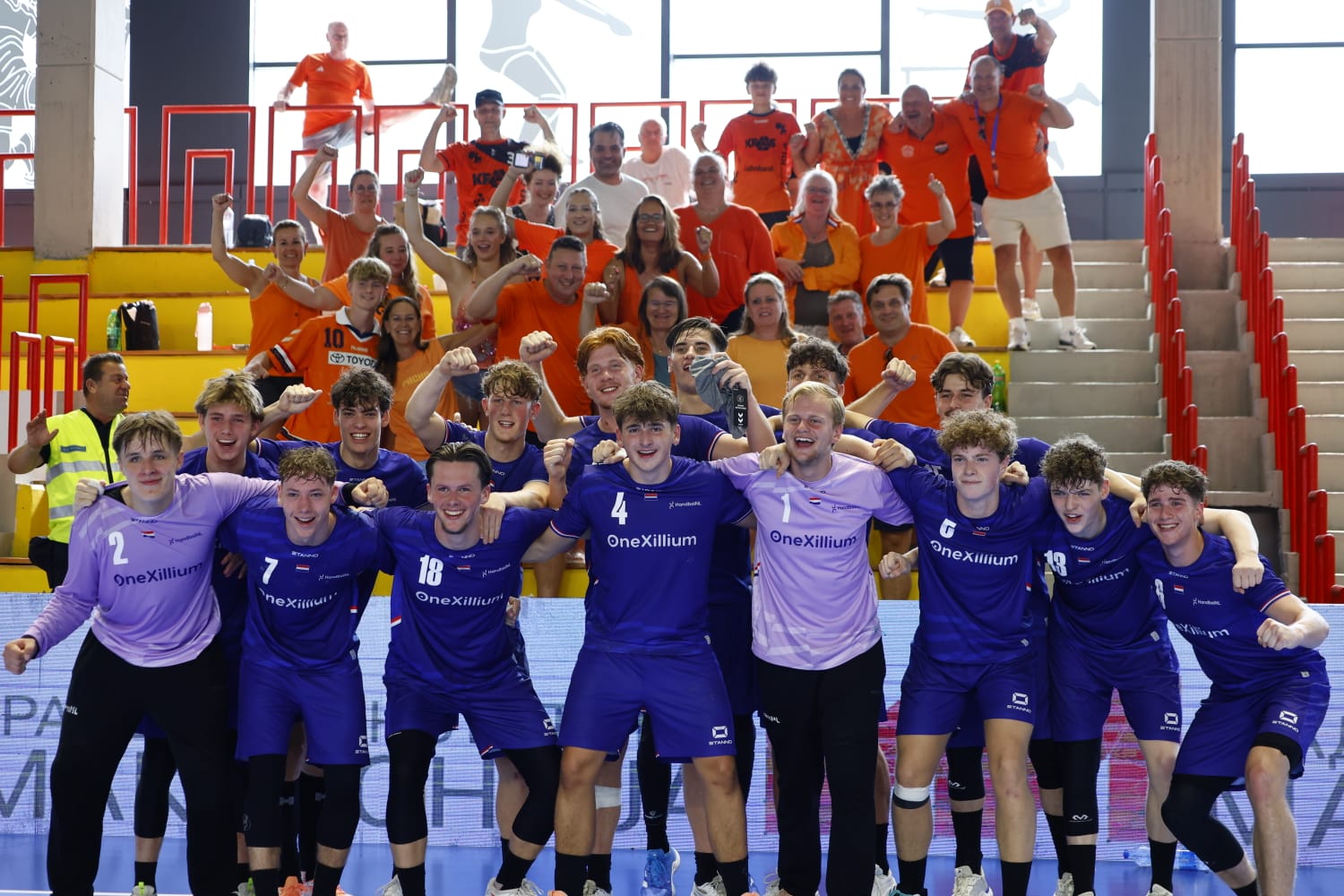 WINST OP OEKRAÏNE, ORANJE U18 JONGENS SPEELT OM VIJFDE PLEK