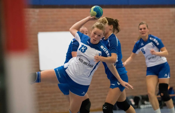 BIJZONDERE RENTREE: PAULA KOGELMAN NA TWEE JAAR TERUG OP HET VELD