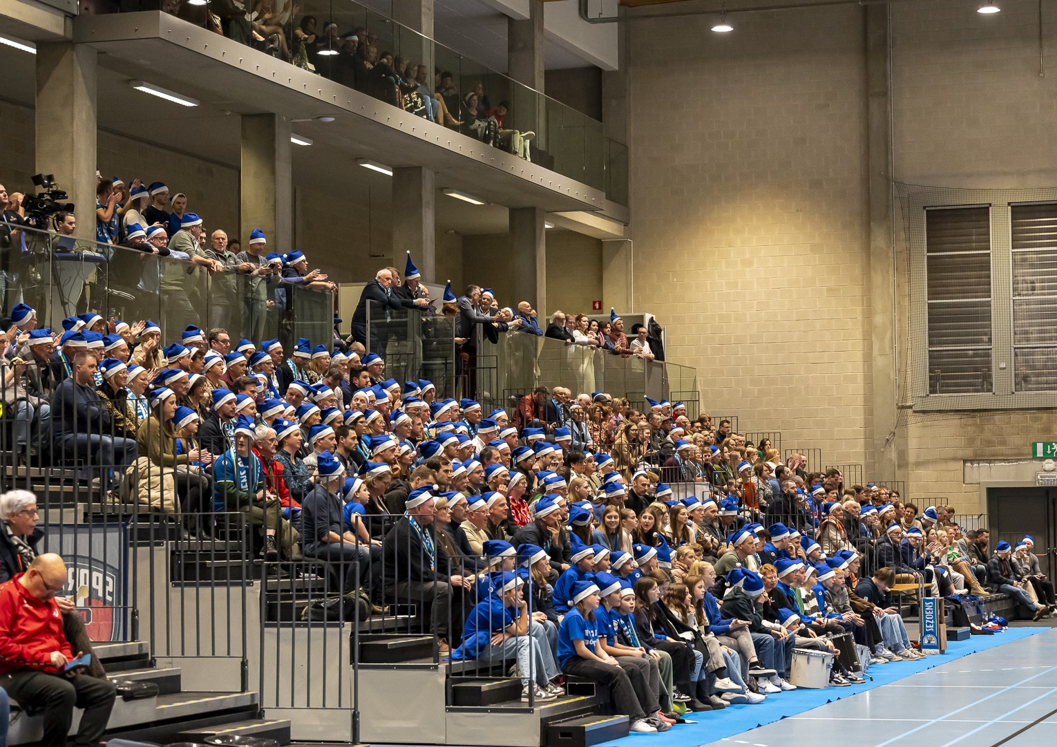 BOCHOLT VERLIEST THUIS NIPT VAN KOPLOPER AALSMEER