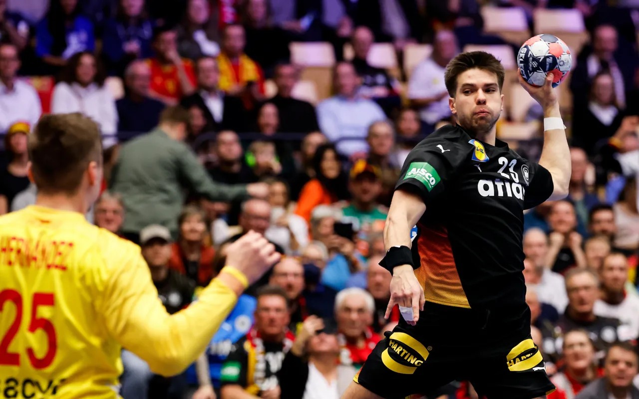 DAG 5: DUITSLAND TOCH DOOR NAAR HOOFDRONDE; FRANKRIJK ZONDER PUNTVERLIES