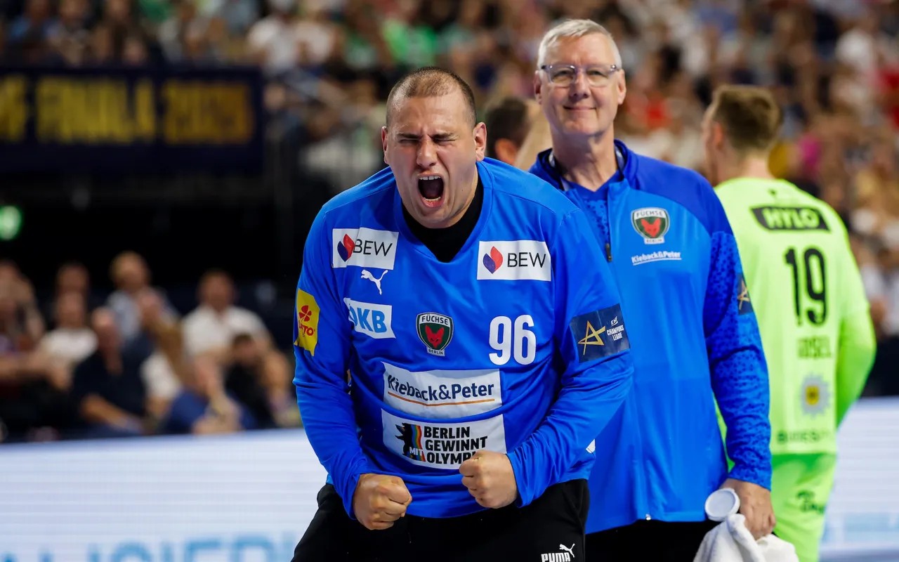 TWEEDE OPEENVOLGENDE FINALE BERLIN; BARCA HEEFT VERLENGING NODIG
