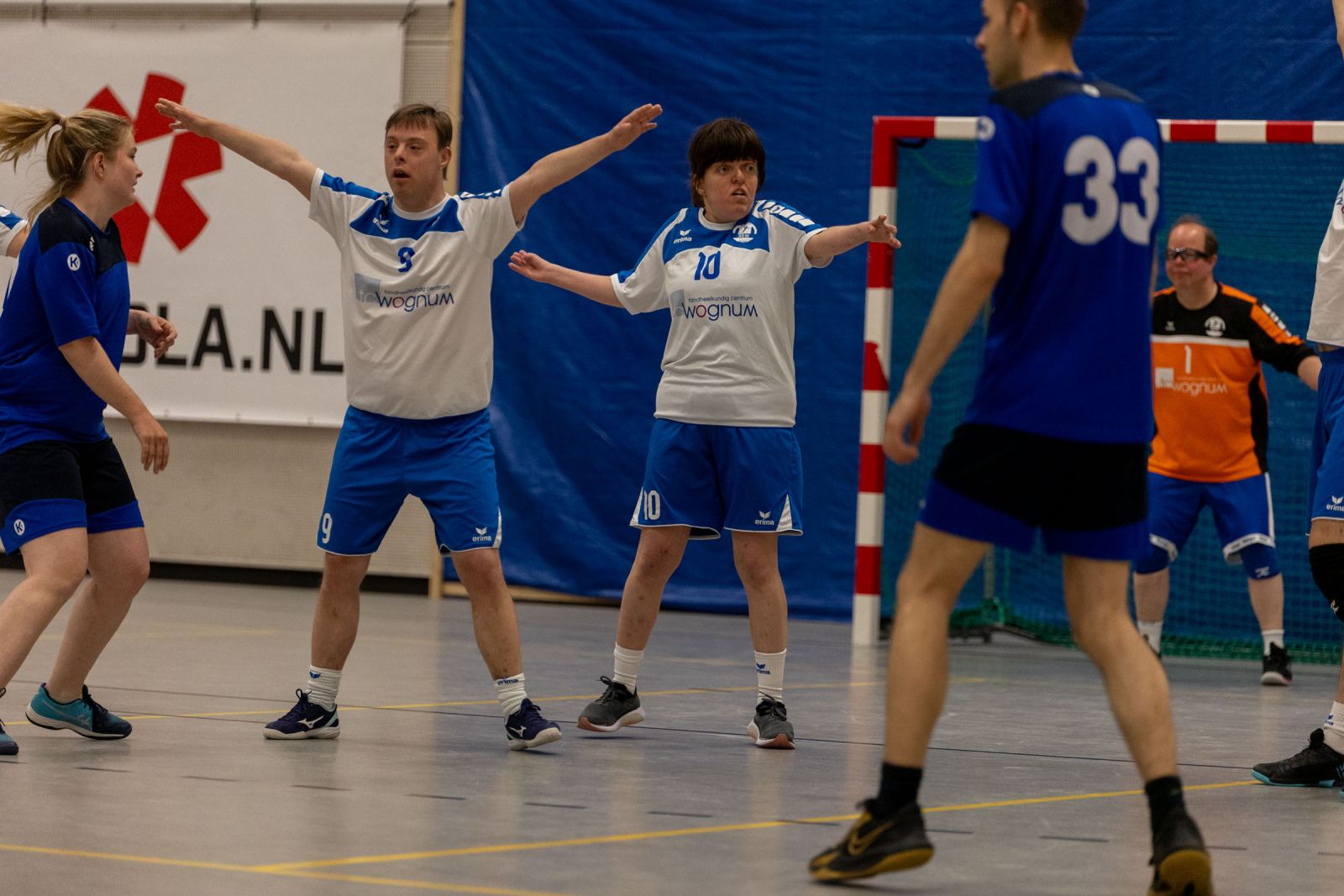 13e G-HANDBAL TOERNOOI IN WOGNUM: PLEZIER VOOROP