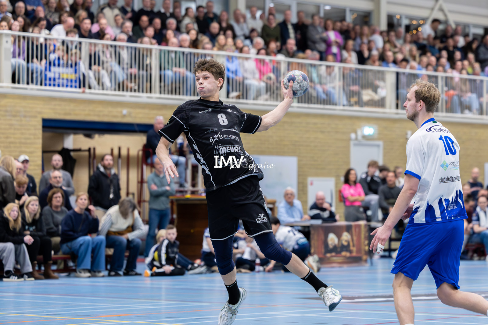 OPNIEUW TROEFT WHC/HERCULES HELLAS AF IN BOEIENDE DERBY