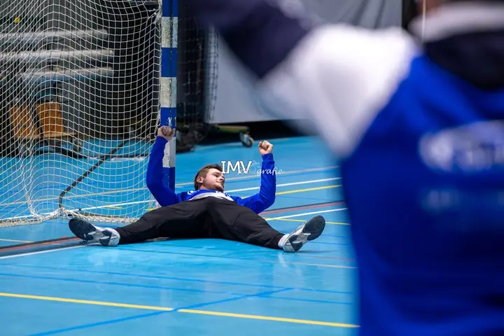 TEVEEL TECHNISCHE FOUTEN NEKKEN SLORDIG WHC/HERCULES; NIPT VERLIES HELLAS