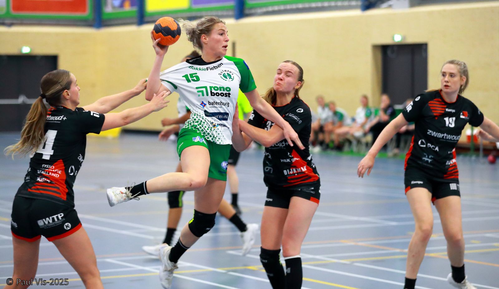 TESS VAN DER KNAAP MET QUINTUS OP PRIJZENJACHT