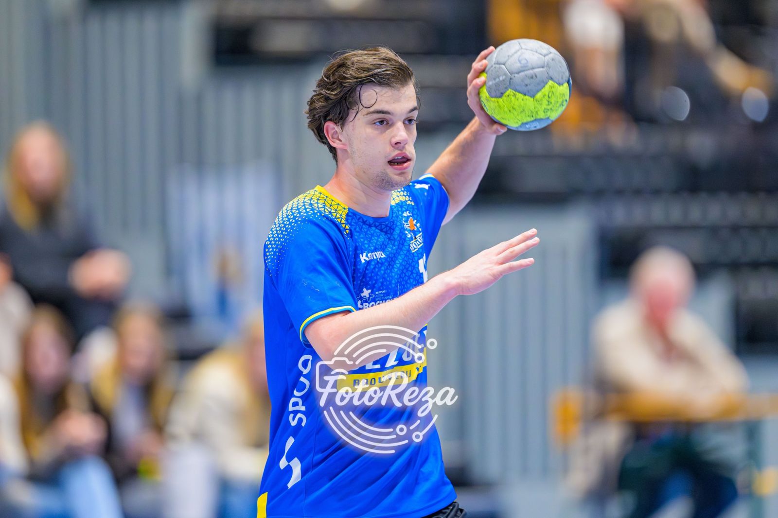 BOCHOLT BEZORGT AALSMEER EERSTE THUISNEDERLAAG