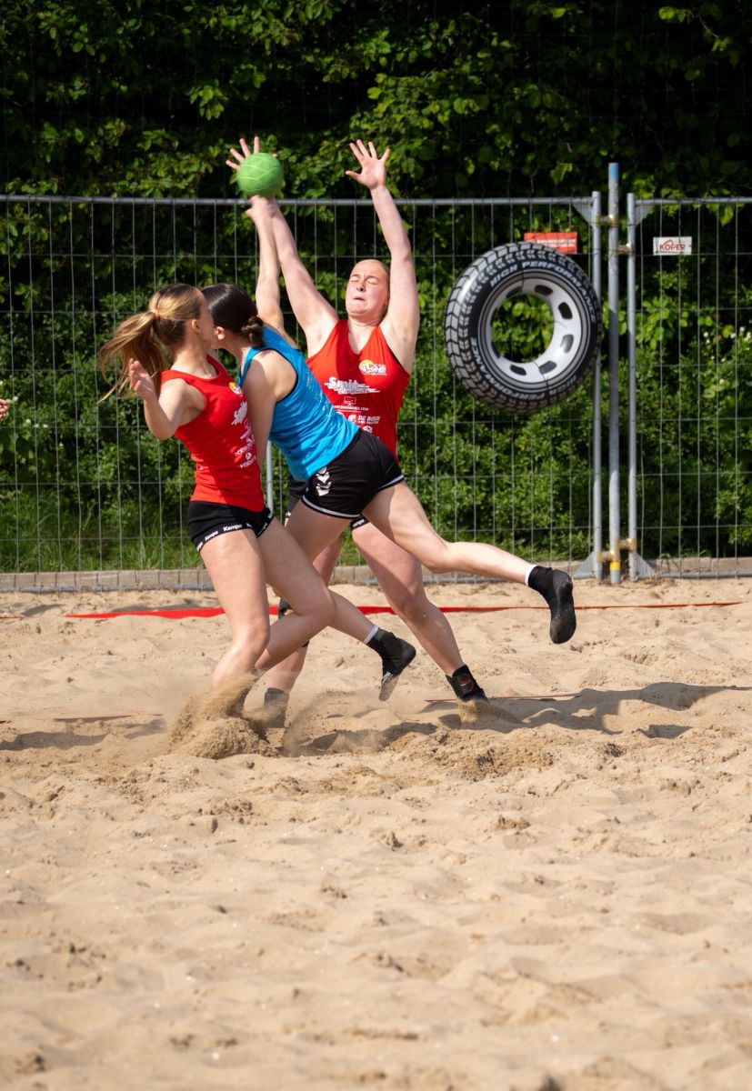 ZON, SPEKTAKEL EN VOLLE BEACHVELDEN IN WERVERSHOOF