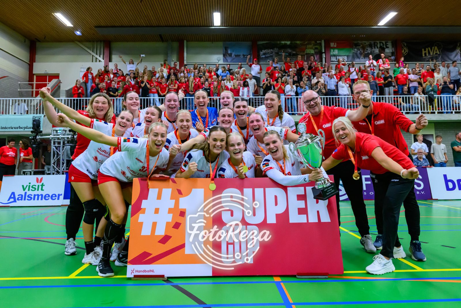 DOORSTART: SUPER HANDBALL LEAGUE NAAR BESLISSENDE FASE
