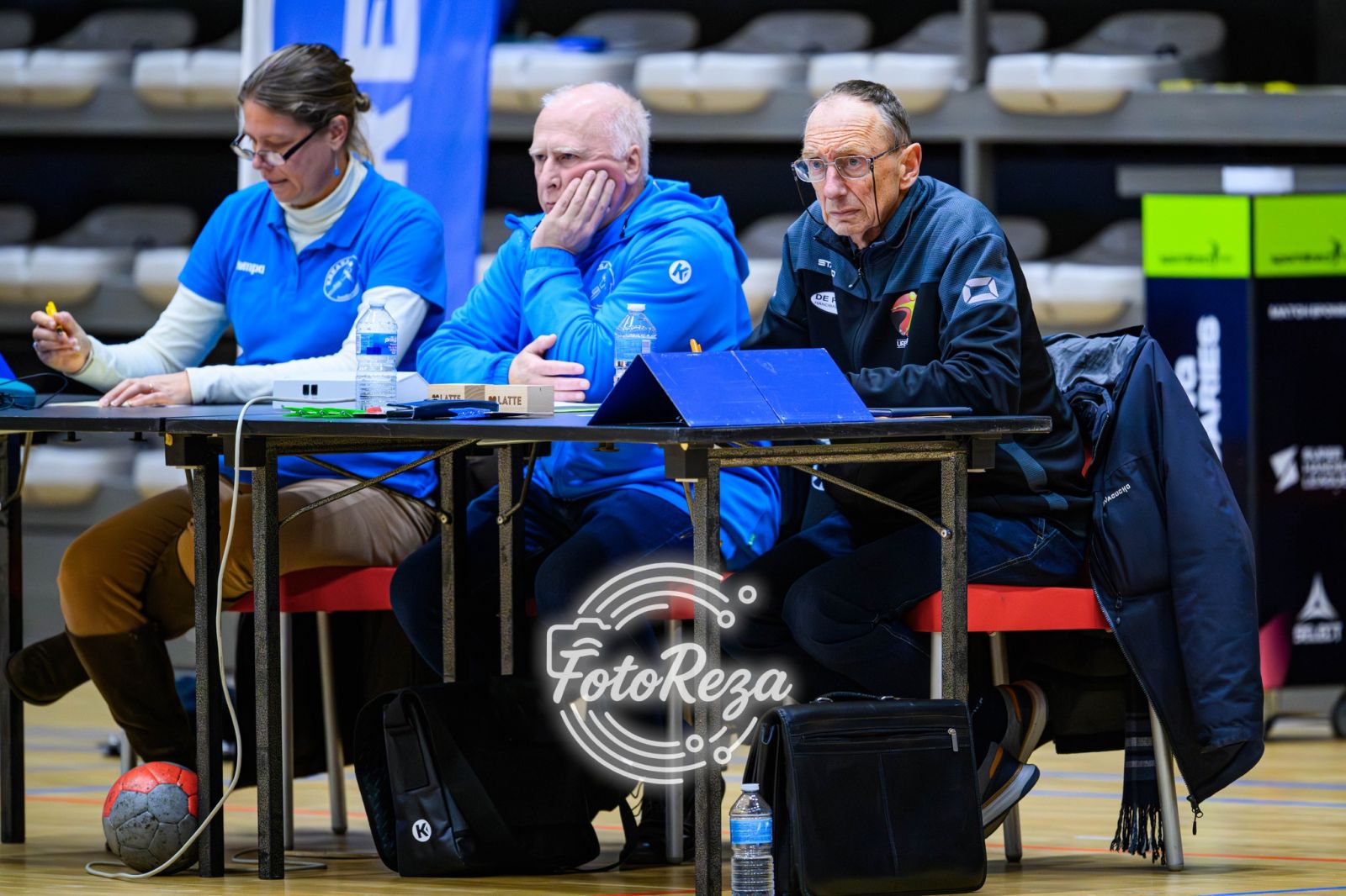 HOUTHALEN MAAKT HET VOLENDAM KNAP LASTIG
