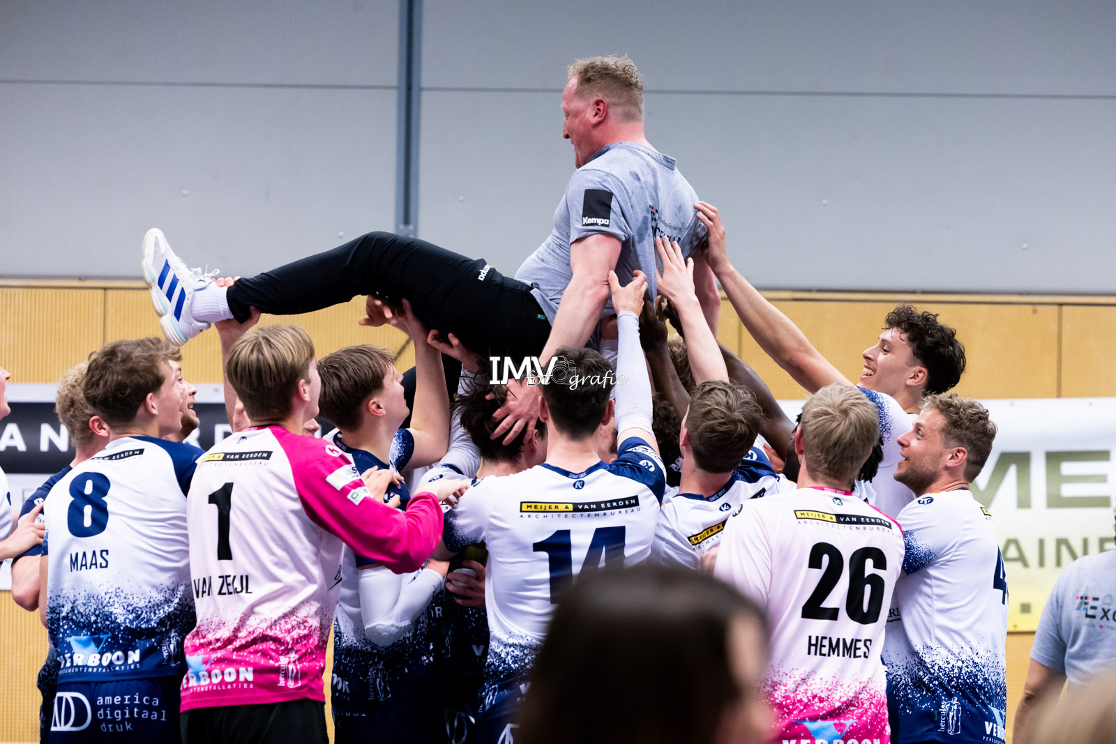 NA PROMOTIE PAKT WHC/HERCULES ÓÓK TITEL IN EREDIVISIE