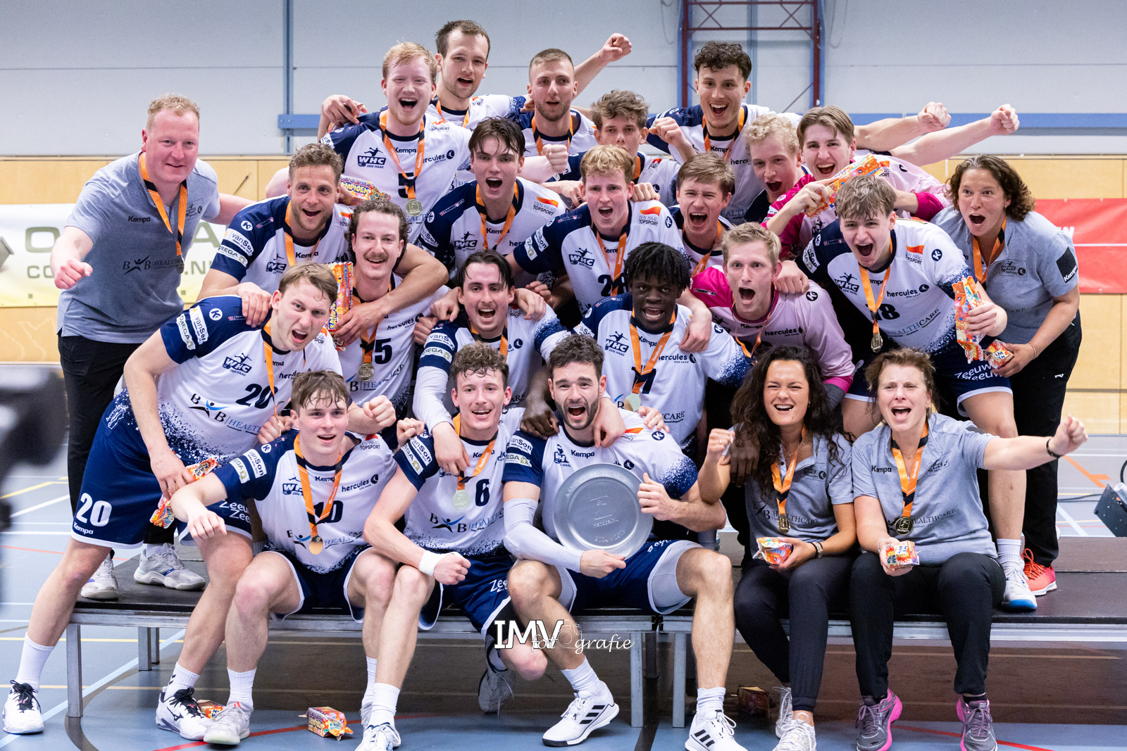 WHC/HERCULES: NA PROMOTIE OOK TITEL; BEVO STERKSTE IN DERBY