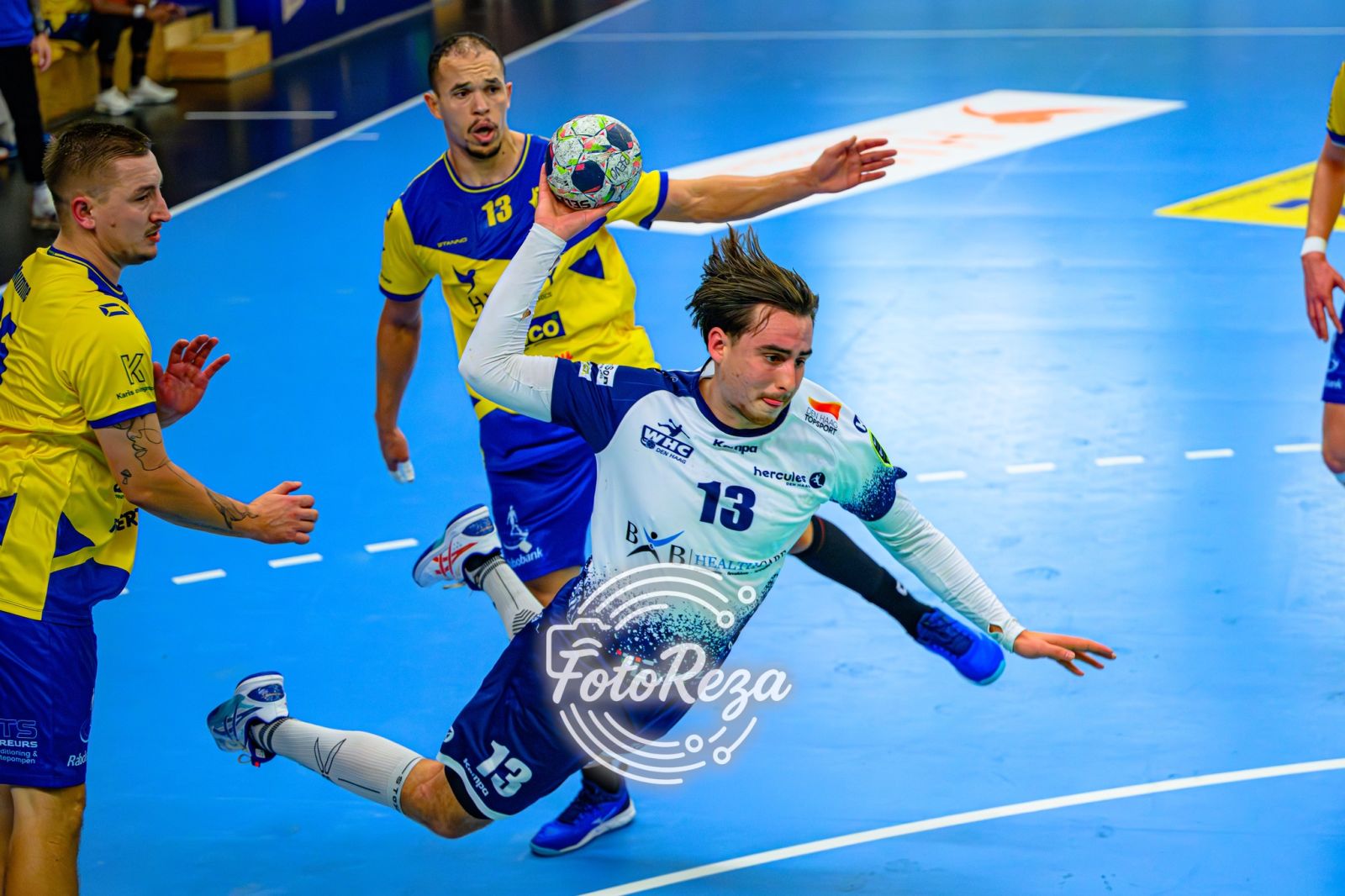 WHC/HERCULES DOET GOEDE ZAKEN: MOEIZAME ZEGE OP HOUTEN