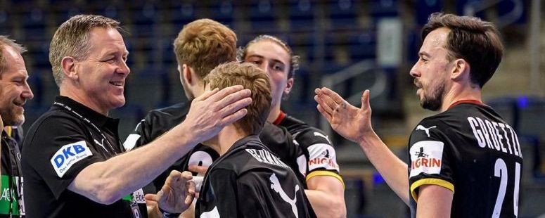 VAN RIVERA TOT LAZAROV: DE 32 BONDSCOACHES BIJ HET WK