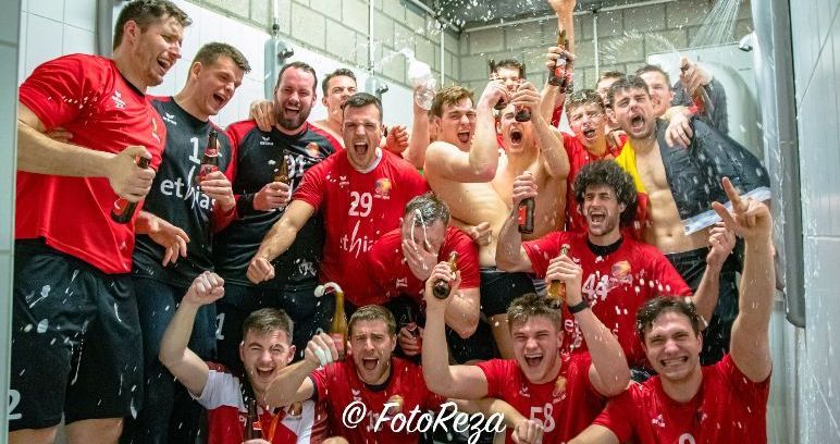 BELGIË AAST OP TWEEDE RONDE; WK-SELECTIE BEKEND