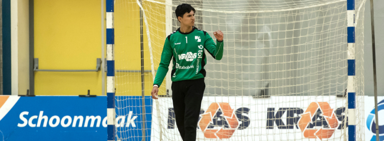 18 SPELERS IN VOORLOPIGE ORANJE-SELECTIE; EVAN DE LANGE TERUG