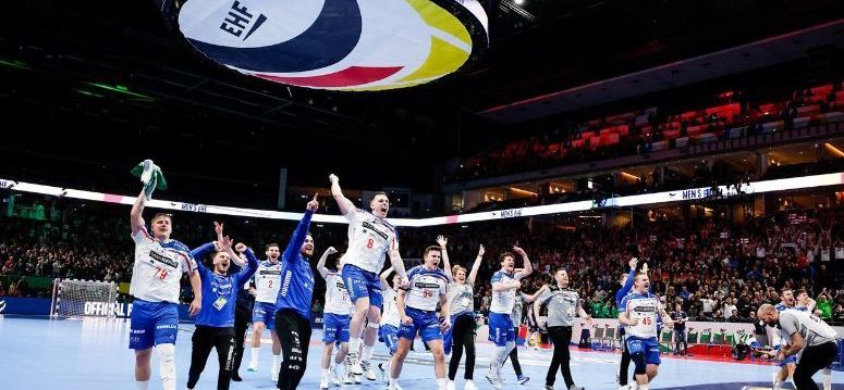 WK HANDBAL IN DRIE LANDEN: VLOEK OF ZEGEN?
