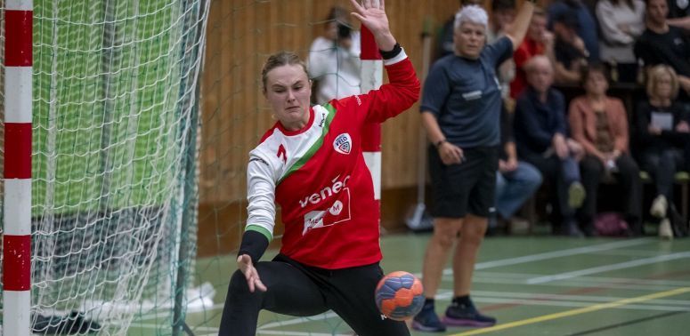 TALENTRIJKE KEEPSTER FEMKE ERKENS NA UITSTAPJE VOC TERUG BIJ VELO