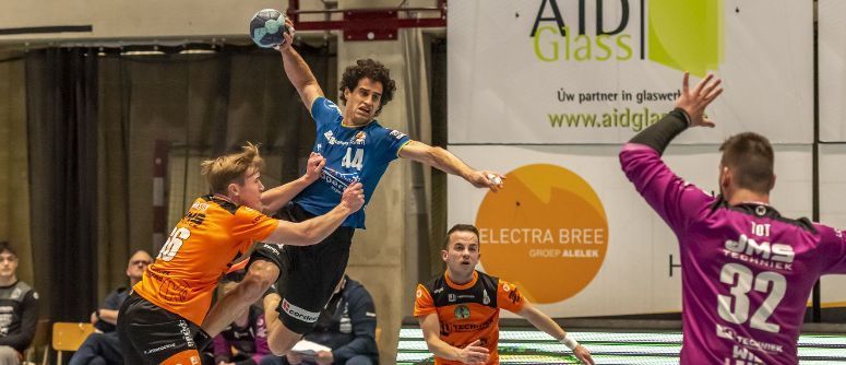 BOCHOLT NEEMT PUNT MEE UIT PELT