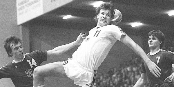 TATABANYA EN GUMMERSBACH: DUEL DAT EMOTIES OPROEPT