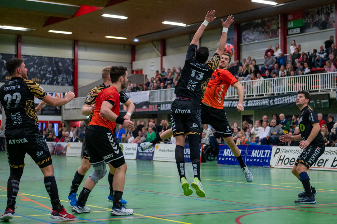 WINST LIONS OP VOLENDAM BETEKENT KOPPOSITIE IN HANDBALNL LEAGUE