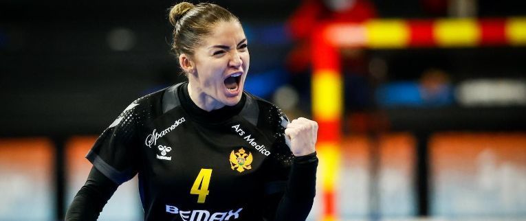 DRIE TOPSCHUTTERS CL STOPPEN; GAAT LUNDE NOG DOOR?
