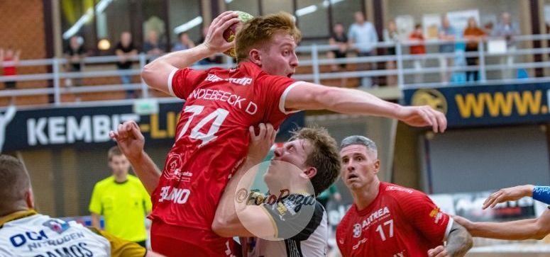 AALSMEER EN BOCHOLT: MOEIZAME START BNL; WINST DEBUTANTEN VELO EN PSV