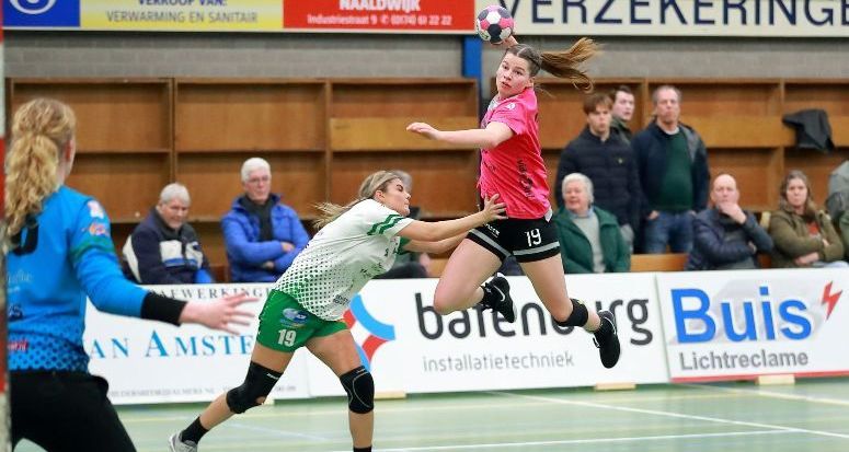 VELO BLIJFT AANGENAAM VERRASSEN; PIJNLIJK VERLIES QUINTUS VROUWEN