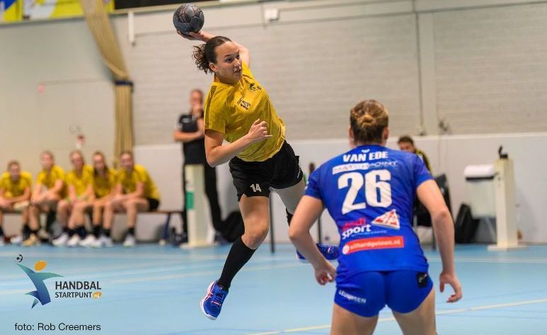 OPLUCHTING: EERSTE PUNTEN BFC TEGEN PSV IN NERVEUZE DEGRADATIEKRAKER