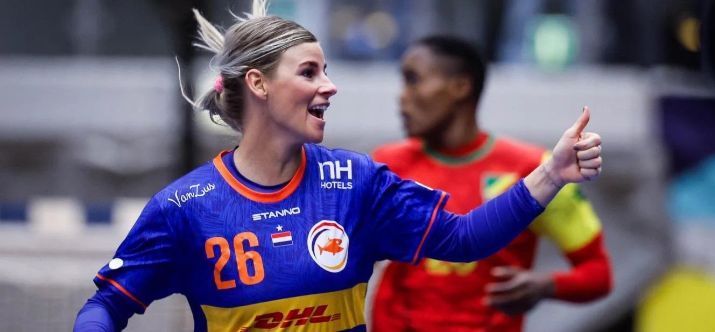 RUIME NEDERLANDSE WINST IN ONGELIJKE STRIJD MET CONGO; HOOFRONDE BEREIKT