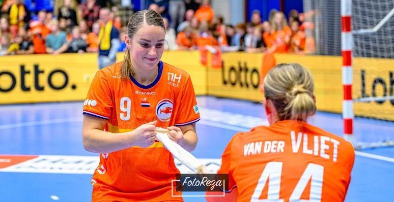 VIER DUELS, VIER ZEGES: ORANJE OP STOOM TEGEN BRAZILIË