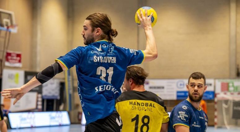 WINST BOCHOLT OP VOLENDAM, TWEE PUNTEN ACHTER KOPLOPER