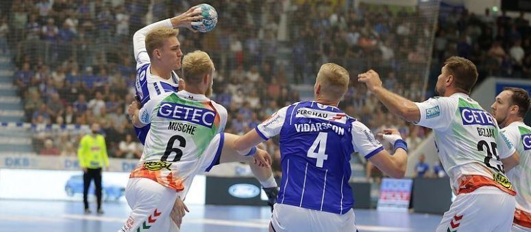 SCHOK VOOR INTERNATIONAL TOM JANSEN: KRUISBANDBLESSURE